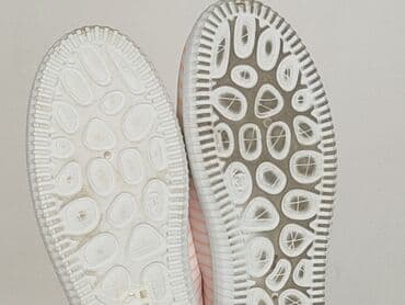 kapcie zwierzaczki: Balerinki damskie, rozmiar 39 — 4