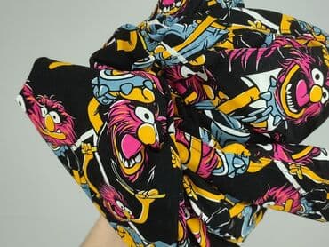 krótkie spodenki i nogi z cellulitem: Szorty damskie, rozmiar XS — 4