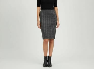 spódnice do pracy w biurze: Спідниця жіноча, розмір M — 1