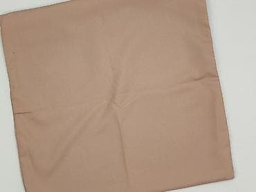 Pillowcase, 42 x 42, kolor - Beżowy, stan - Idealny