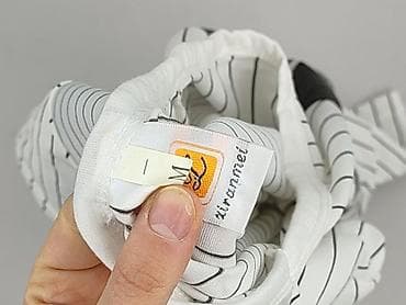 dresy diamante: Adidas, T-shirt damski, rozmiar M — 5