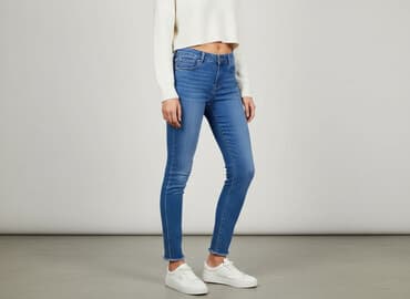 stradivarius jeansy wyprzedaż: Stradivarius, Jeansy damskie, rozmiar XS — 1