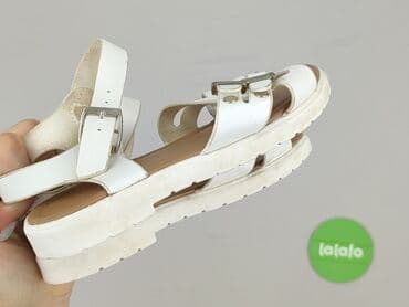 klapki birkenstock czarne lakierowane: Sandałki 29, Używany — 4