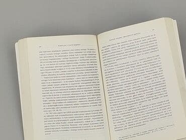 Książki: Książka, gatunek - Literatura faktu, stan - Bardzo dobry — 3