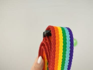 top z szalikiem stradivarius: Tęczowa smycz z klamrą zatrzaskową - Kolor: wielobarwny, pasy w — 3