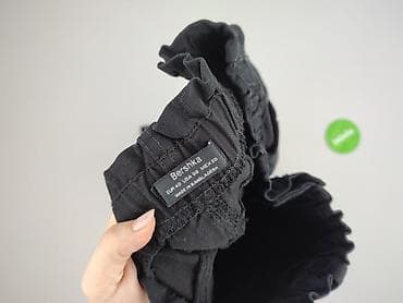 spodnie version: Bershka, Spodnie materiałowe damskie, rozmiar M — 4