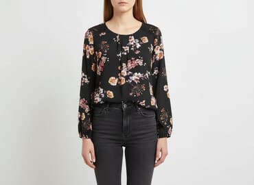 bluzki z odcieciem pod biustem: Bluzka damska, rozmiar S — 6