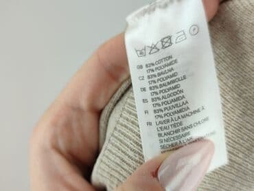 sweter z c a: H&M, Bluza damska
, rozmiar S — 5