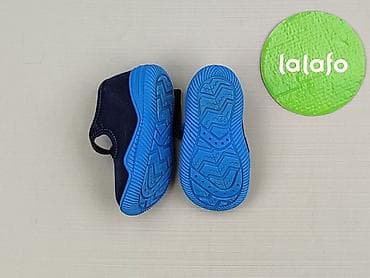 robot zabawkowy: Buciki niemowlęce, 22, stan - Bardzo dobry — 3