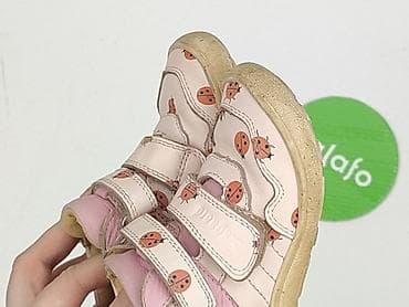 szorty oversize: Buciki niemowlęce, 23, stan - Bardzo dobry — 6