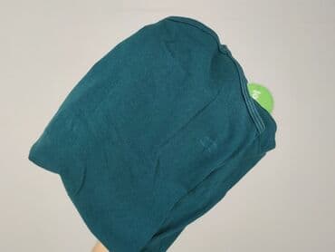 Ubrania damskie: T-shirt damski, rozmiar S — 6