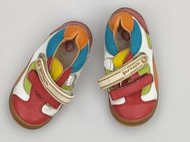 kapcie do żłobka dla chłopca: Sport shoes 26, Used — 1
