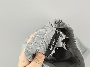deichmann dunk low: Bershka, Material trousers for women, size S — 4