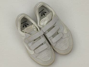 Босоніжки: Кросівки Adidas, 30, Б/в на lalafo.pl — 1 Босоніжки: Кросівки Adidas, 30, Б/в — 1
