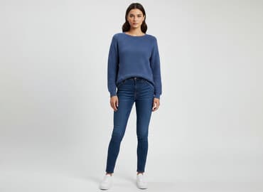 sweter z koronką na dole: Sweter damski, rozmiar S — 1