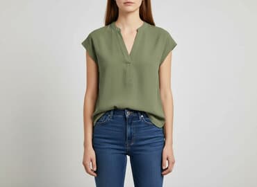 bluzka z reniferem dla dziewczynki: Dunnes, Bluzka damska, rozmiar S — 6