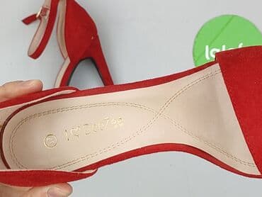 czerwone sandały na słupku ccc: Sandały damskie, 37 — 4