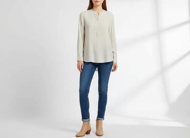 beżowa bluzka z dekoltem w serek: Women's blouse, size S — 1