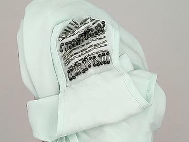 Women's Clothing: Women's blouse, size M — 7