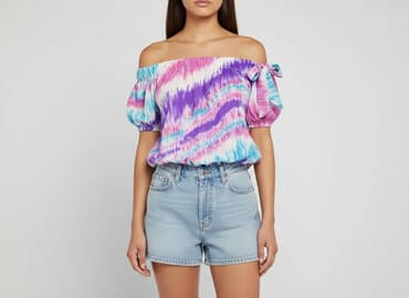 sukienki na koniec roku szkolnego: Bluzka damska, rozmiar S — 1