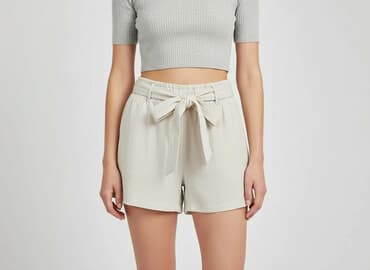 bezowe spodenki damskie: Bershka, Szorty damskie, rozmiar S — 6