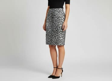 plisowane spódnice w cętki: Spódnica damska, rozmiar XS — 1