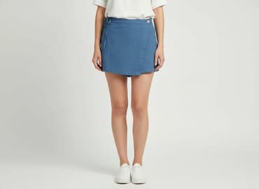 krótkie spodenki z lajkry: Szorty damskie, rozmiar L — 6