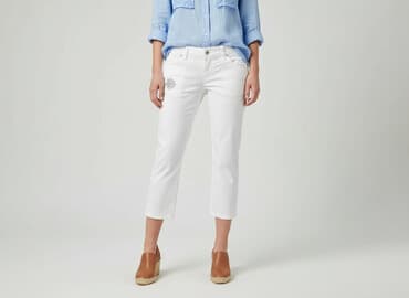 krótkie spodenki i nogi z cellulitem: Q/S By S.Oliver, Spodnie 3/4 damskie, S — 6