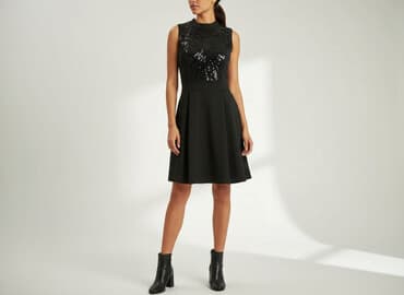 czarna sukienka z diamencikami: Sukienka damska, rozmiar S — 1