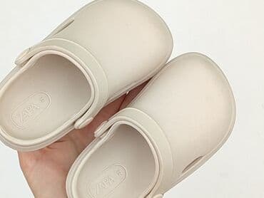 allegro sandały crocs: Buciki niemowlęce, Zara, 22, stan - Idealny — 6