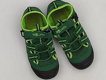 tanie koszulki nike: Buty sportowe 35, Używany — 1