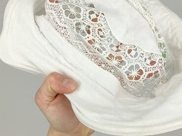 c a torba: Hat, Female, condition - Very good — 6