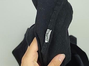 pull and bear wyprzedaz: Bershka, Bluzka damska, rozmiar M — 8