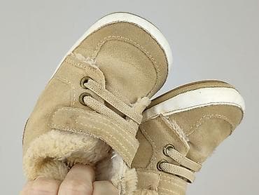 ccc szalik: Buciki niemowlęce, 19, stan - Bardzo dobry — 6