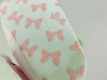 sweter hello kitty: Buciki niemowlęce, Minnie Mouse, 18, stan - Bardzo dobry — 6