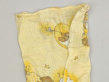 Pampers for kid, color - Yellow, condition - Very good