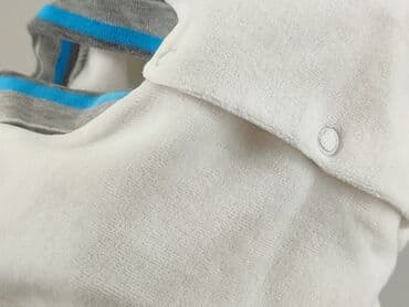 f and f sweatshirt: Sweatshirt, 3-6 months, condition - Good — 4