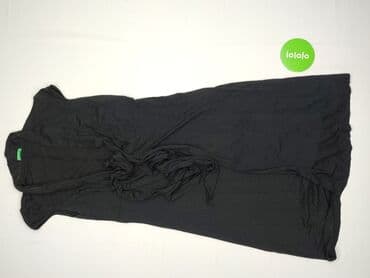 basic t shirty oversized: United Colors of Benetton, Women`s cape, size S (EU 36) — 2