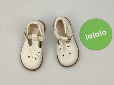 Дитячий світ: Взуття для немовлят, 23, стан - Ідеальний на lalafo.pl — 2 Дитячий світ: Взуття для немовлят, 23, стан - Ідеальний — 2