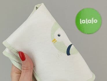 część ubrania dziecięcego: Baby bib, color - White, condition - Very good — 5