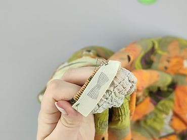 kaskada sukienki: Sukienka damska, rozmiar M — 4