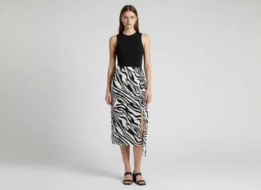 mohito spódnice biała: Mohito, Women`s skirt, size XS — 1
