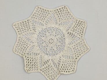 Artykuły papiernicze: Serwetka 26 x 26, kolor - Beżowy, stan - Idealny — 1