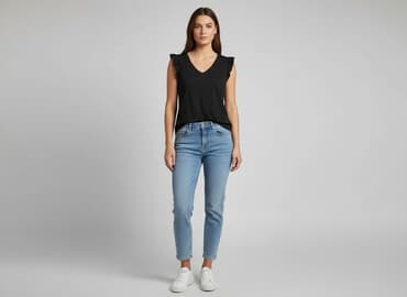 bluzka czarna z dekoltem v: Women's blouse, size S — 1