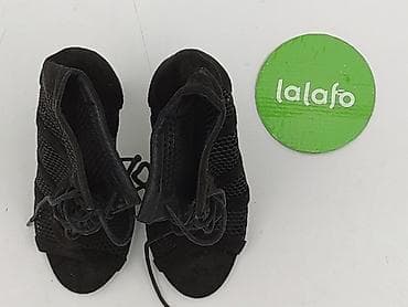 crocs c 9: Ботильйони та черевики жіночі, розмір 36 на lalafo.pl — 2 crocs c 9: Ботильйони та черевики жіночі, розмір 36 — 2