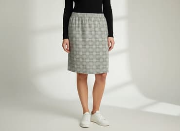 spódnice i marynarka w kratę: Women`s skirt, size S — 1
