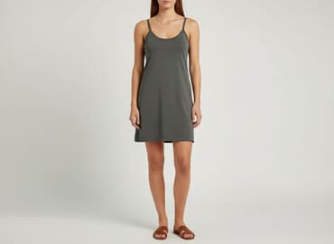 aplikacje z ubraniami: Sukienka damska, rozmiar L — 6