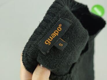 c and a sweter: Women`s sweater, size S — 4