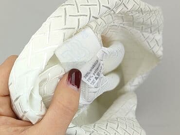 Women's Clothing: Women`s shirt, size 2XL — 5