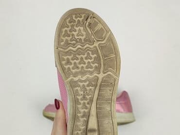 buty z hello kitty na wysokiej podeszwie: Buty sportowe 31, Używany — 4